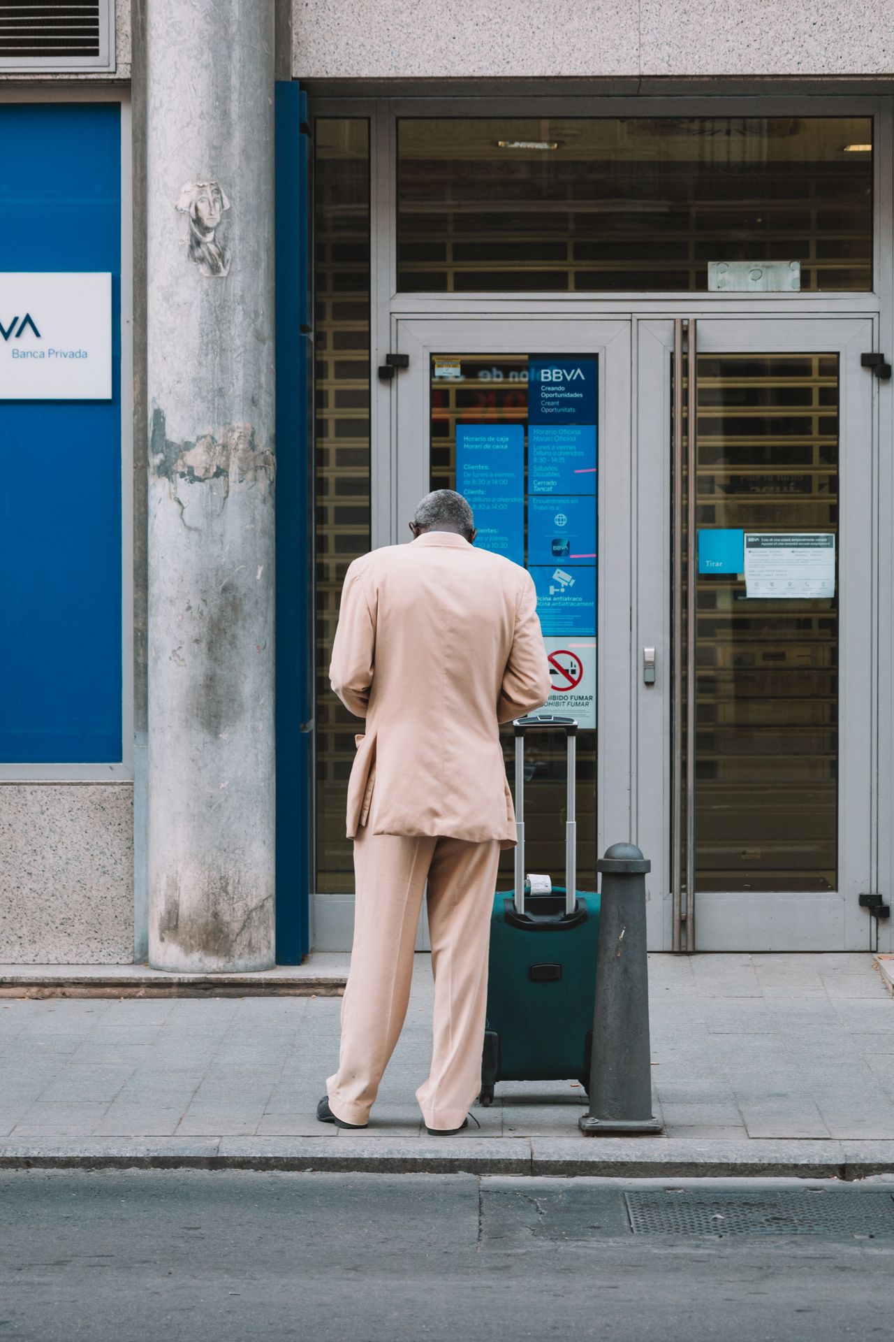 Digital Lending Vs Traditional Bank Loans